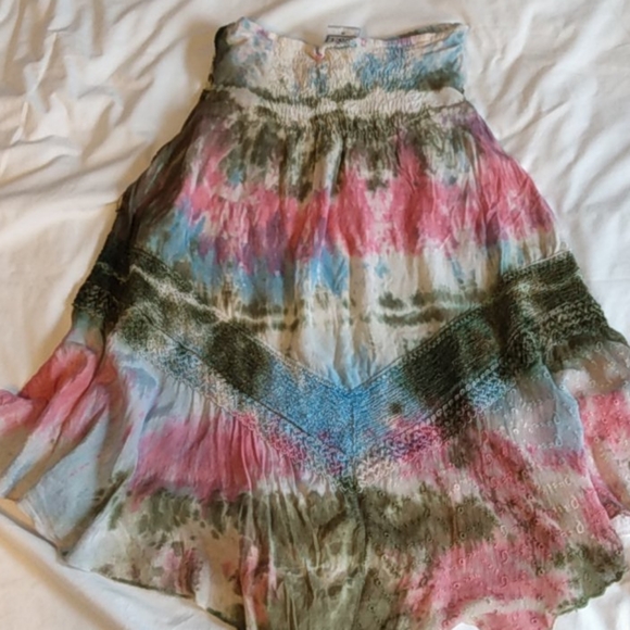 👗Tie dye Halterneck dress with beautiful details - Picture 4 of 8
